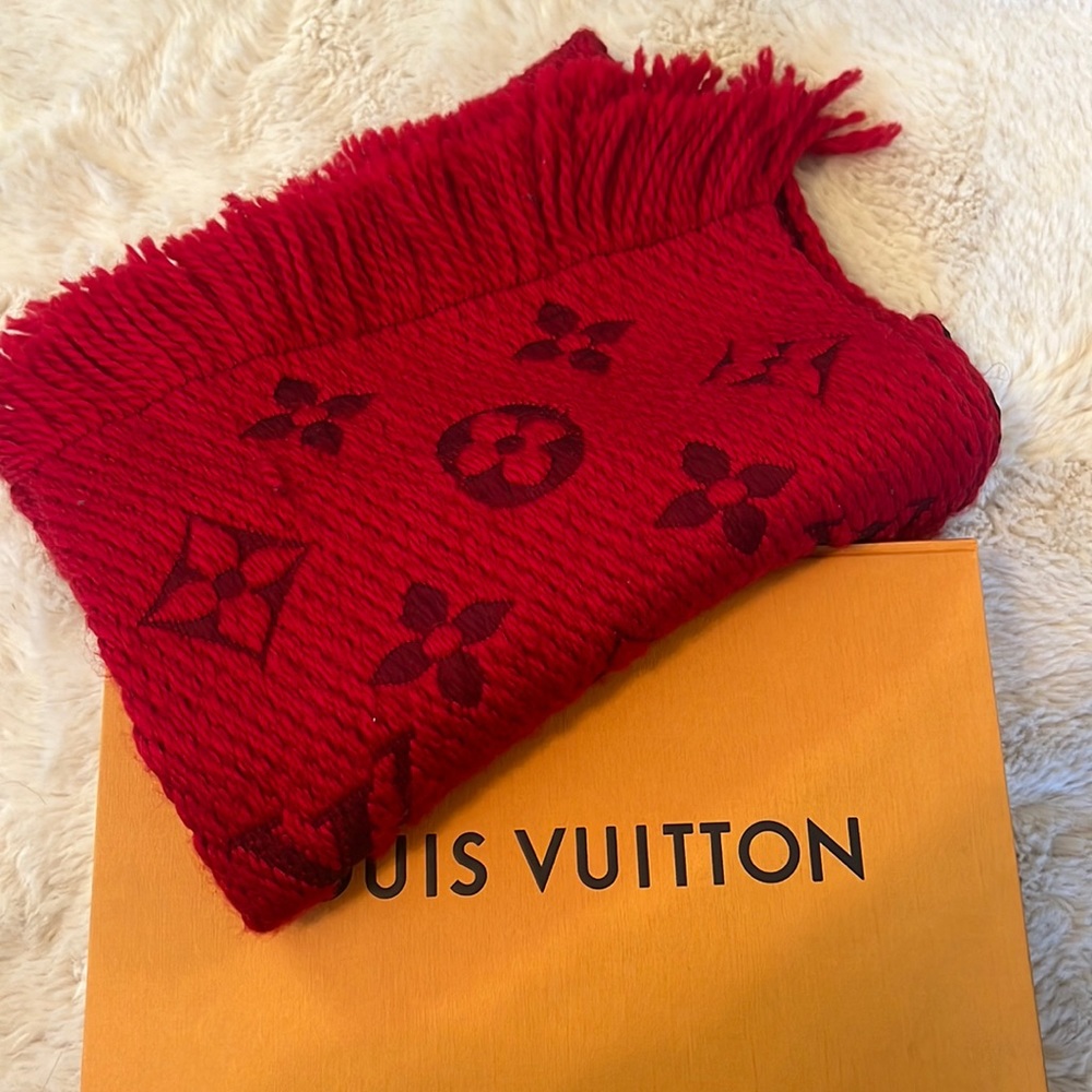 Louis Vuitton scarf ❤️